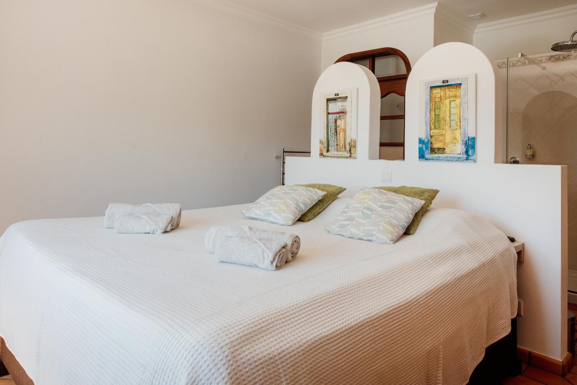B&B Entrecolinas Paderne  Luaran gambar