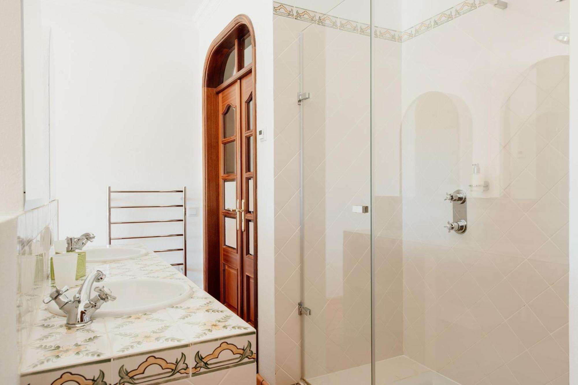 B&B Entrecolinas Paderne  Luaran gambar